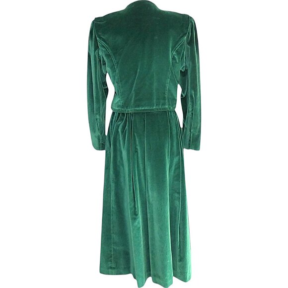 Vintage Carlisle Emerald Green Velvet Cropped Jacket and Pleated Skirt Set - Picture 2 of 10